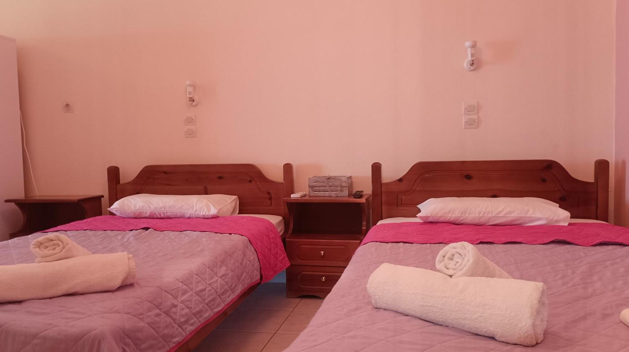 Studios Zaritsi Tirós Extérieur photo