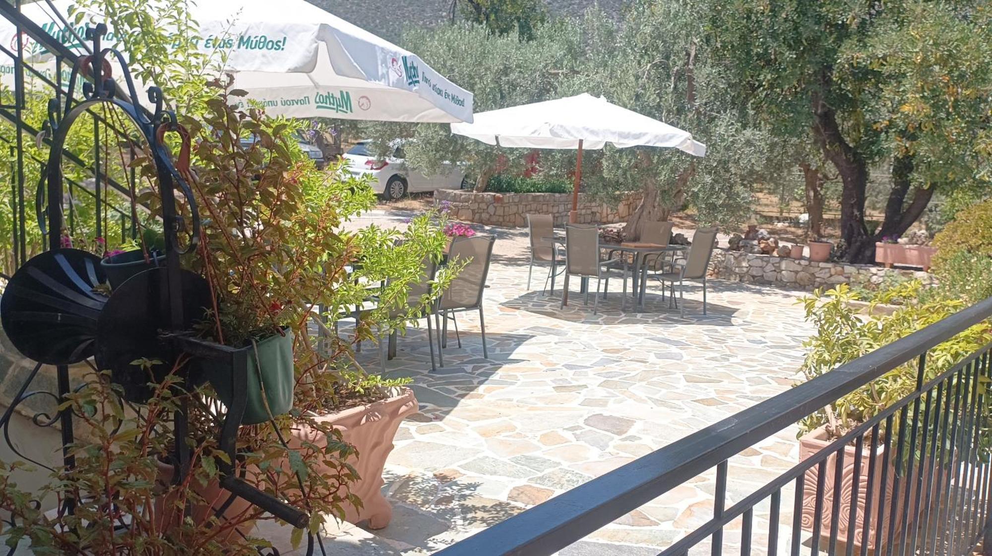 Studios Zaritsi Tirós Extérieur photo